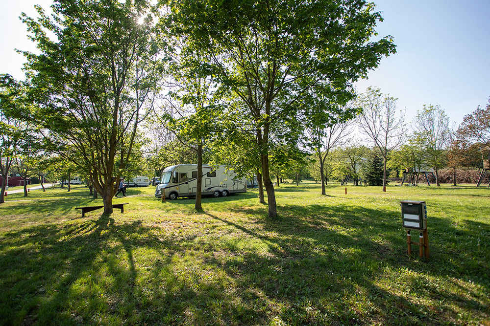 Prague Camping Dzban (10)