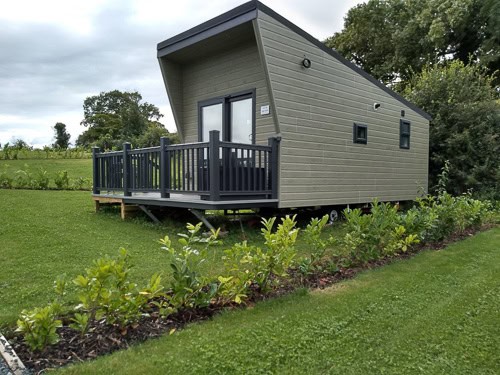 Hawthorn Glamping Lodge